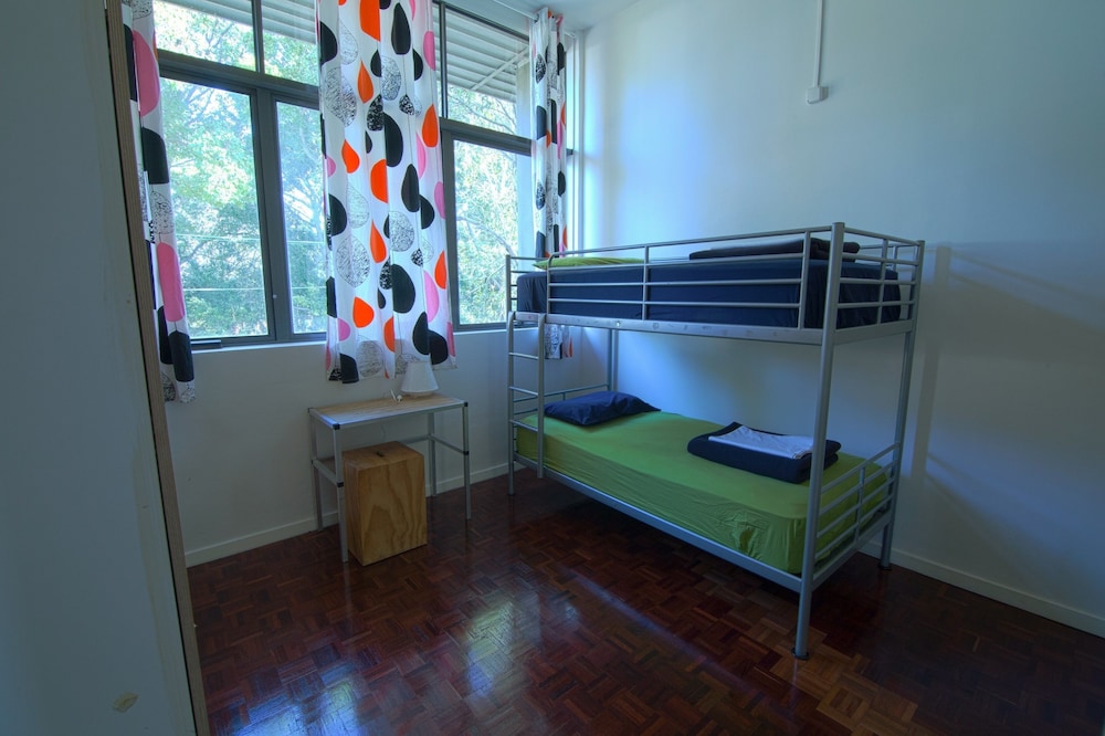 Cambridge Lodge Hostel Backpacker 13/46