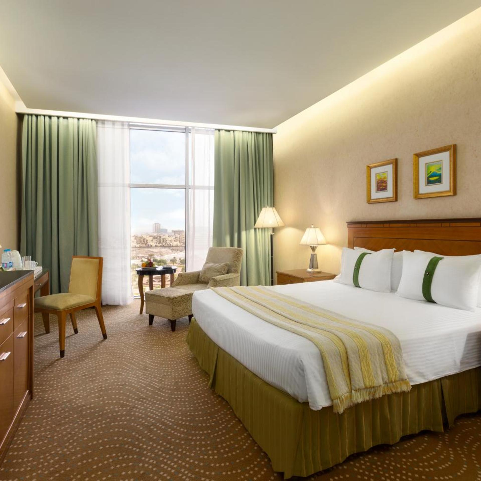 Ambassador, Suite, King Bed