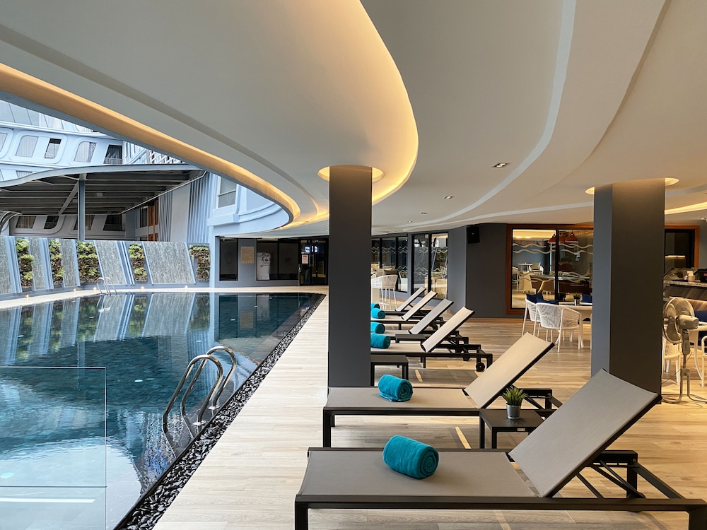The Oceanic Sportel 20/48