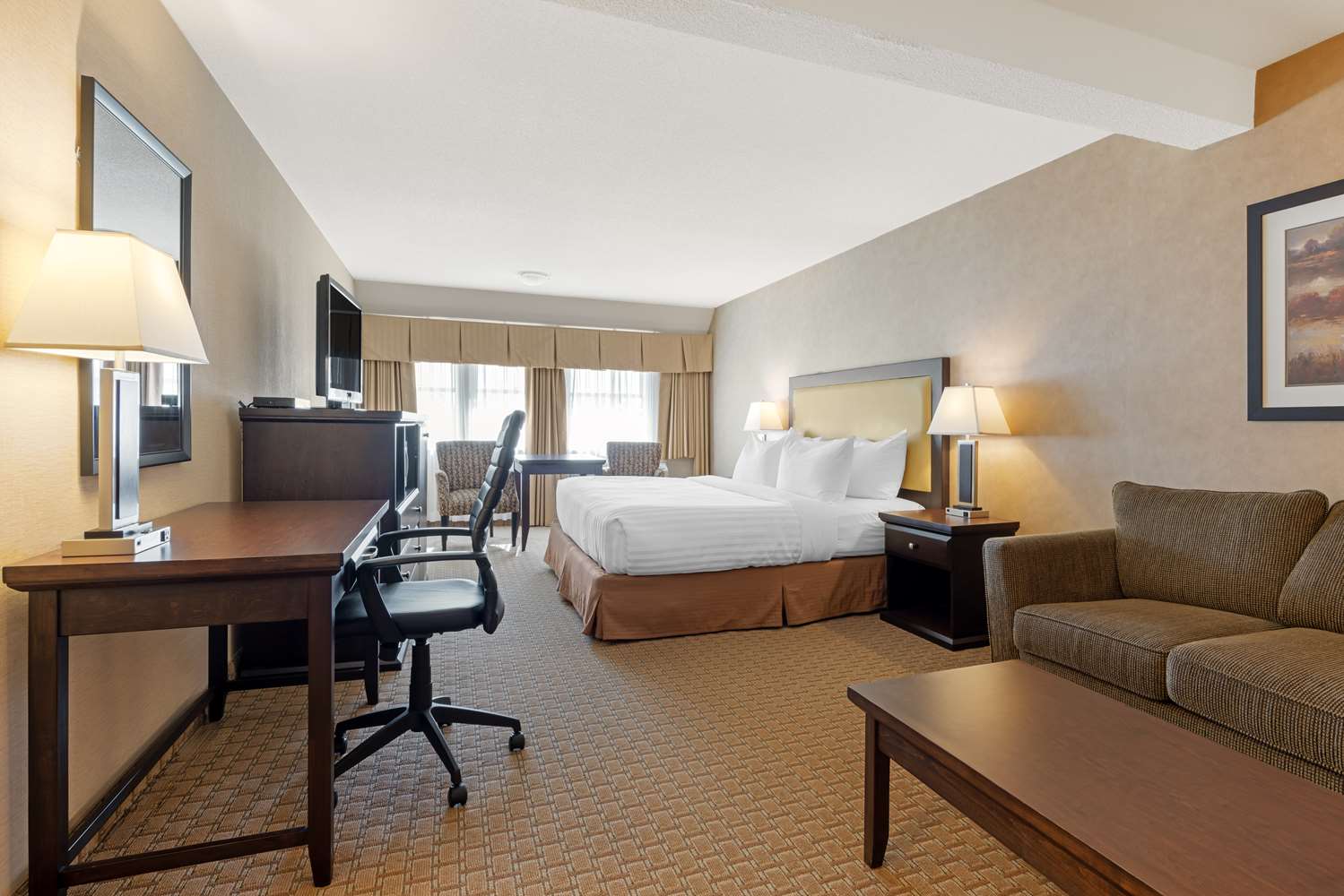 Best Western Plus Emerald Isle Hotel 12/21