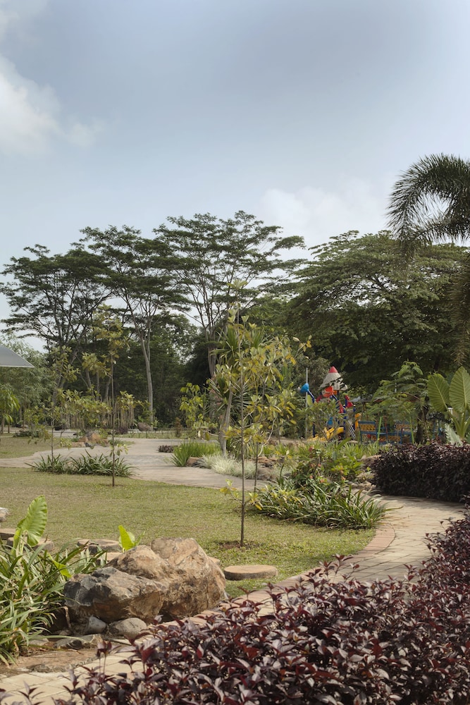 The Wujil Resort and Conventions Semarang 39/43