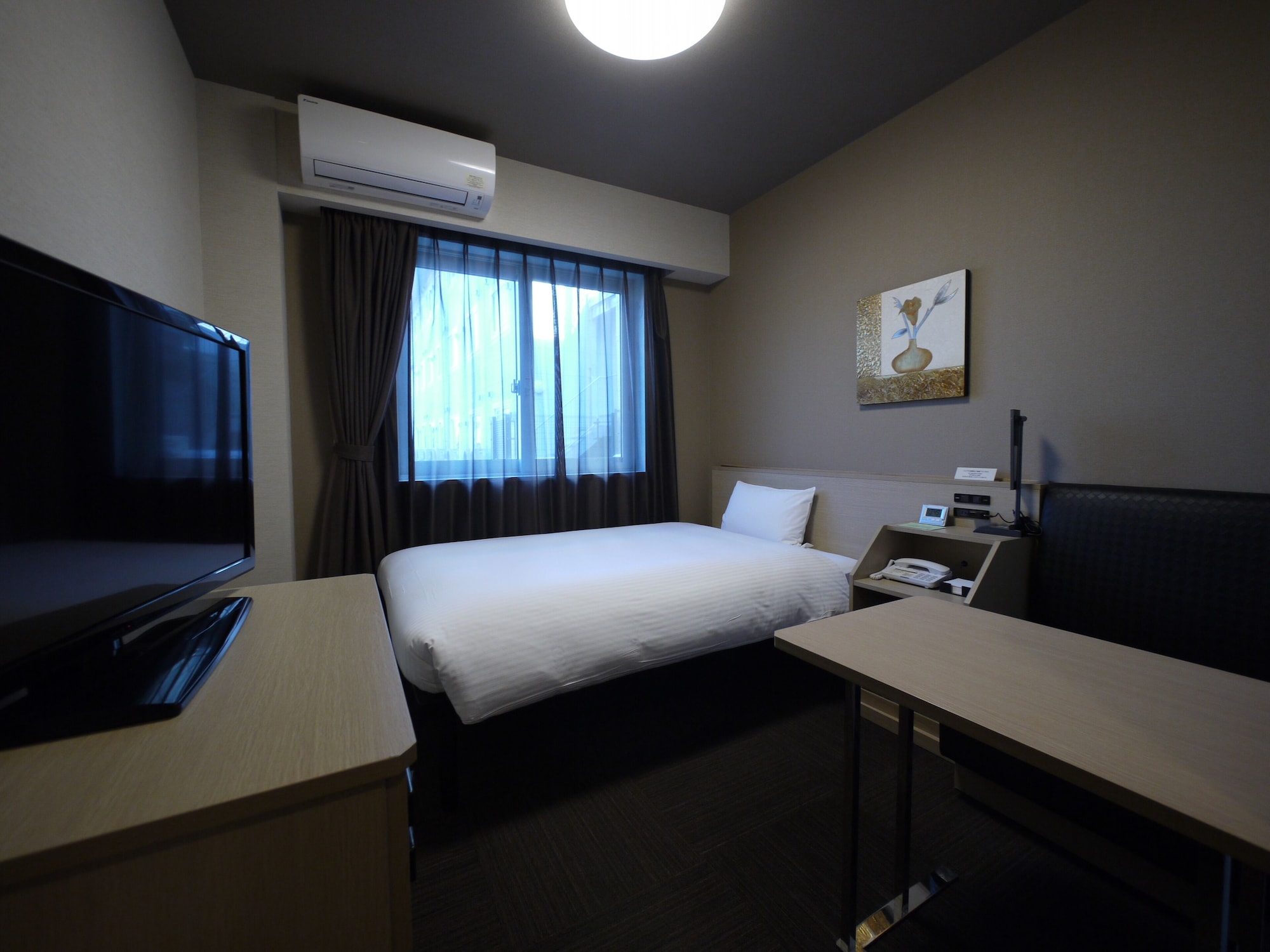 ROOM, SINGLE, UNIT BATH