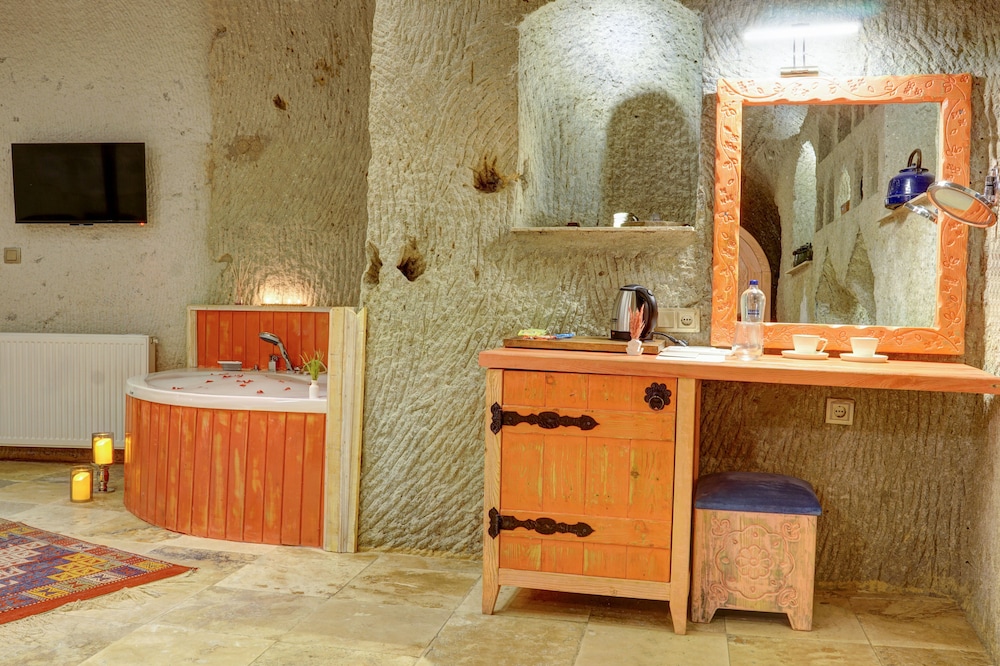 Nari Ask Cave Hotel 6/50