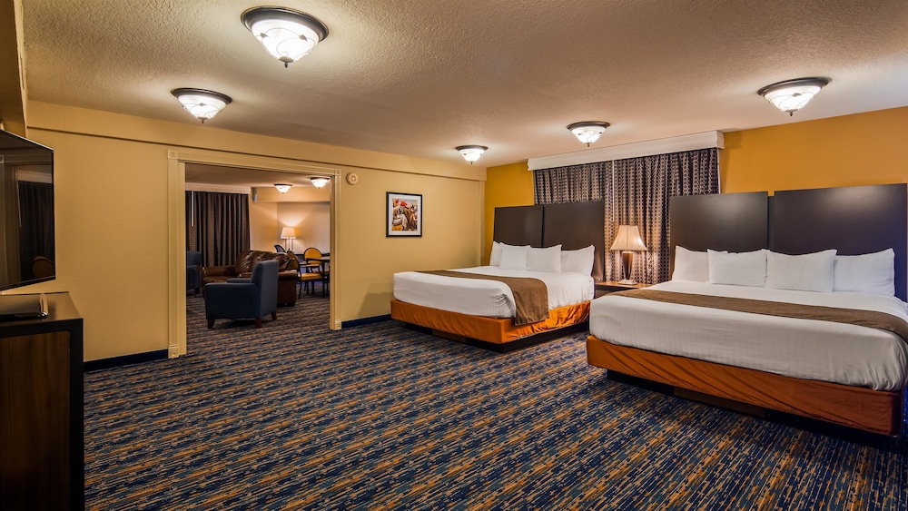 Best Western Winners Circle 13/27