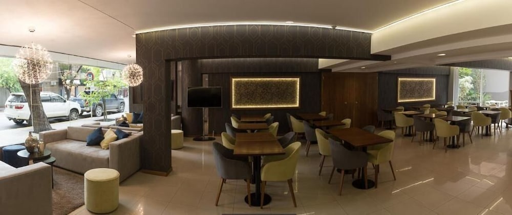 Urbana Class Hotel 14/16