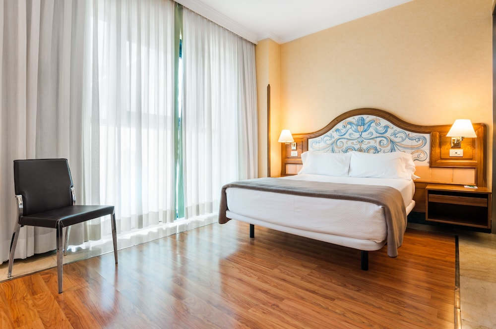HOTEL JULIA 18/48