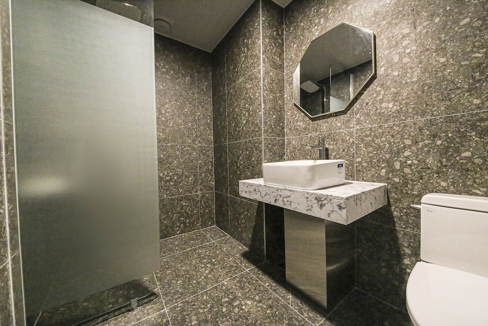 Hotel 24st Urban Brown Seosan Lake Park 48/50