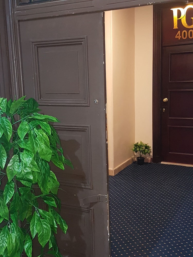 Paradise Boutique Hotel 31/43