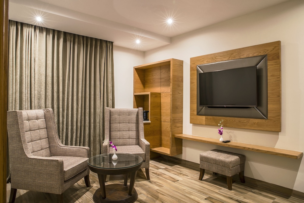 Regenta Central Cassia Zirakpur Chandigarh 28/42