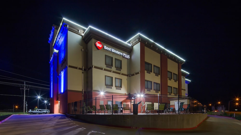 Best Western Plus Executive Residency Elk City 1/34