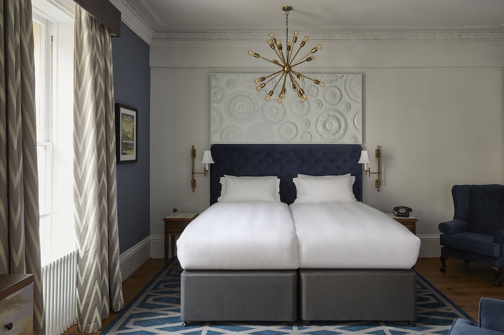 HOTEL INDIGO BATH 24/84