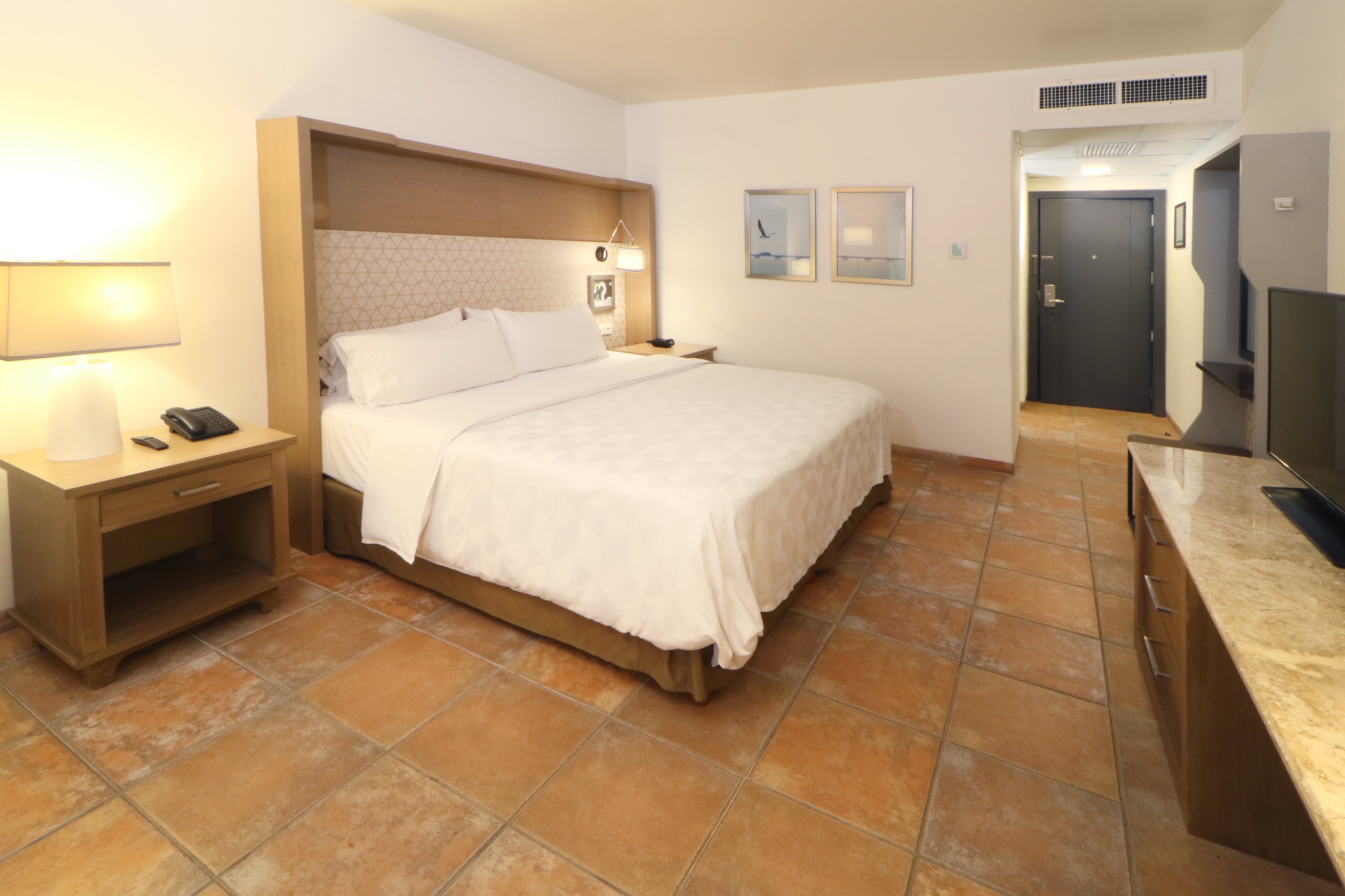 Holiday Inn Cd Del Carmen 12/50