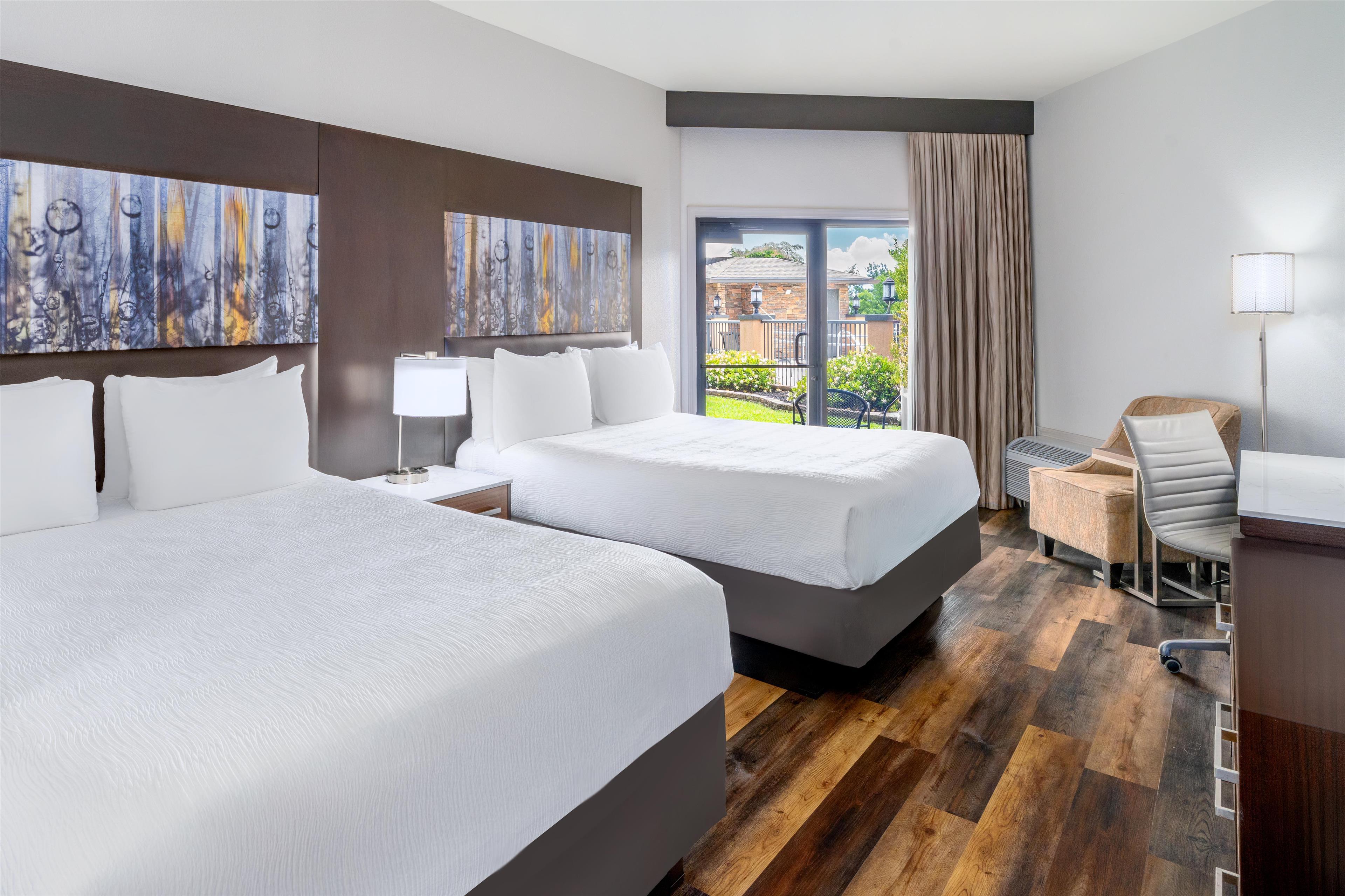 Room, 2 Queen Beds, Balcony View
