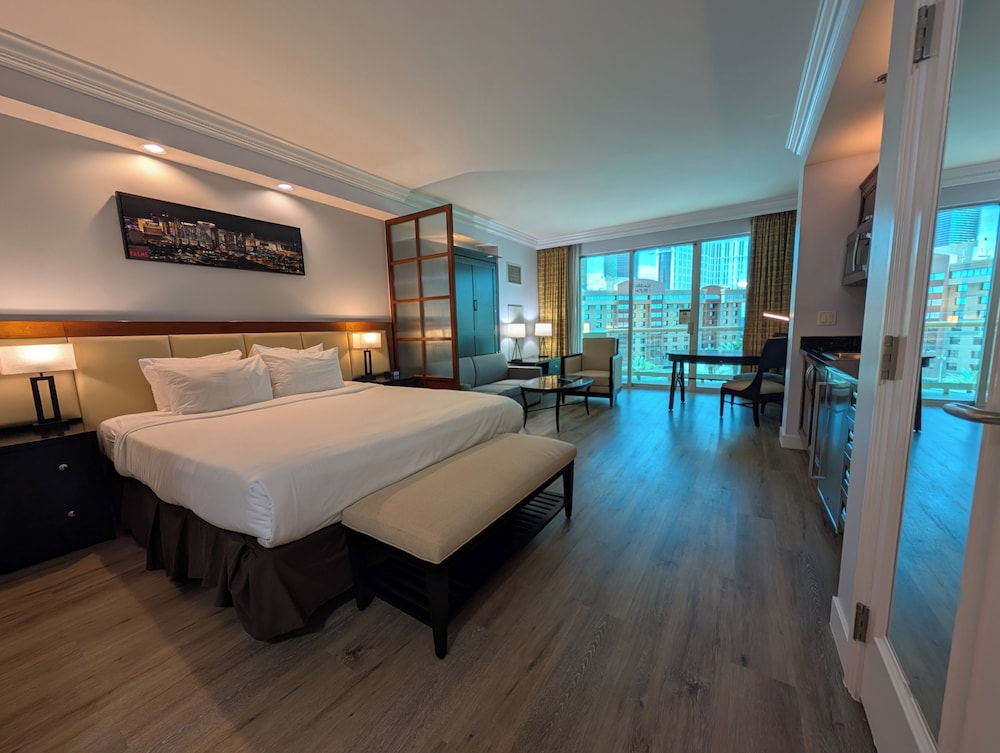 Jet Luxury Elite at The Signature 15/50