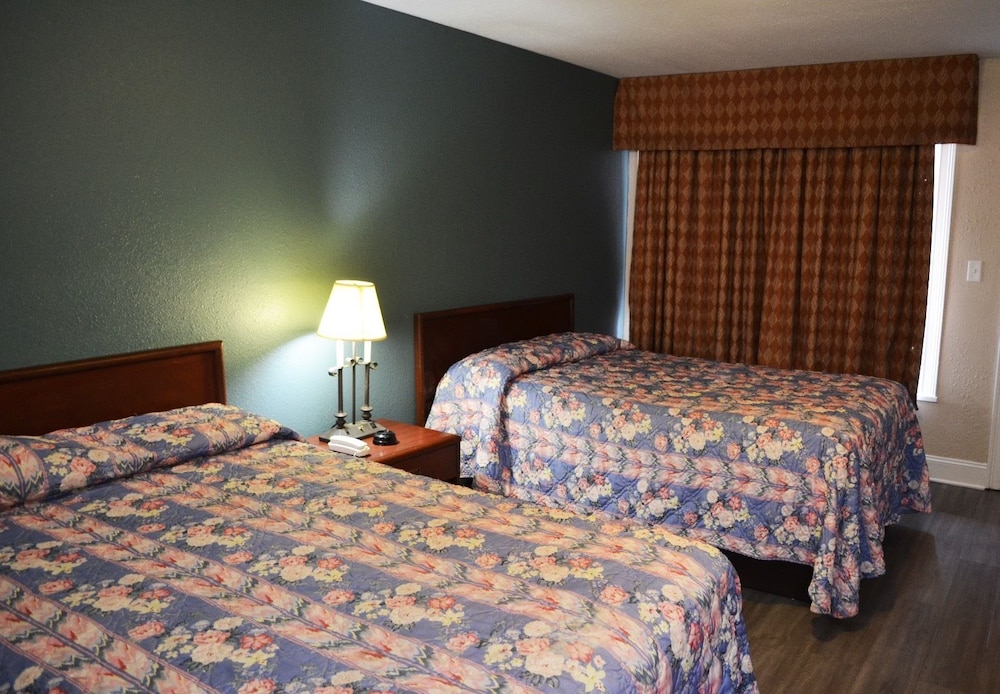 Budget inn 8/27