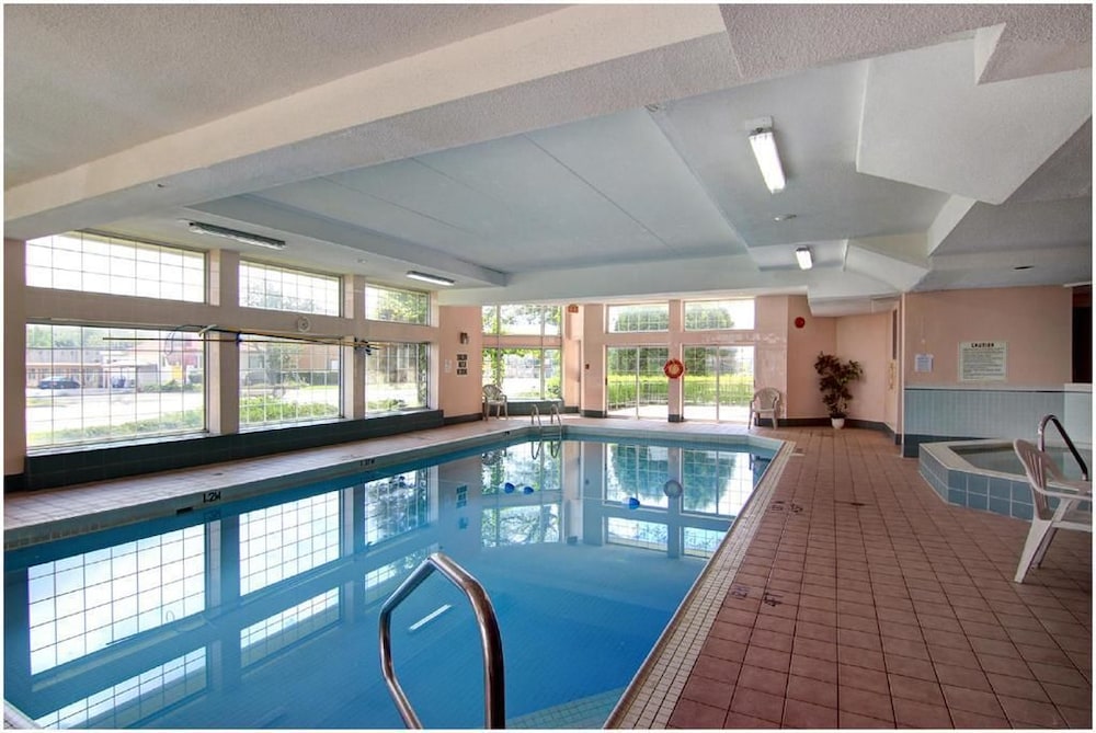 swimming pool spa