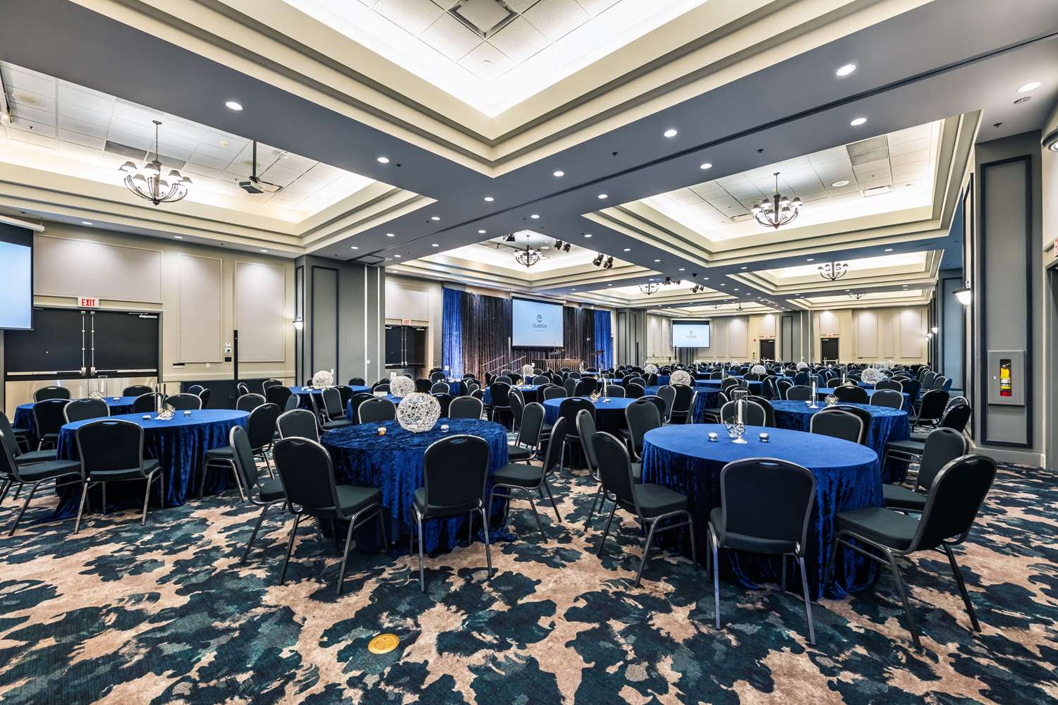 Clarion Hotel & Conference Centre Abbotsford - Fraser Valley 18/24