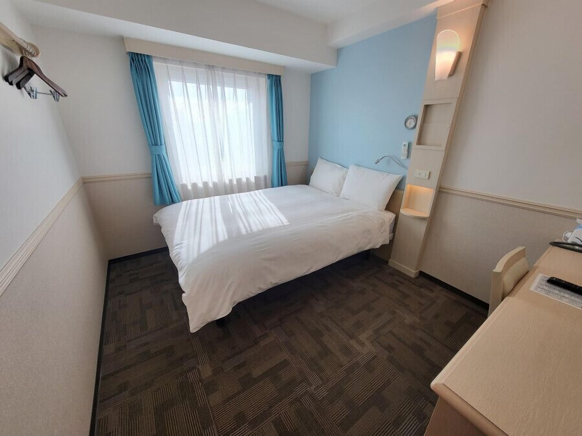 ECONOMY, DOUBLE BED, STREET VIEW