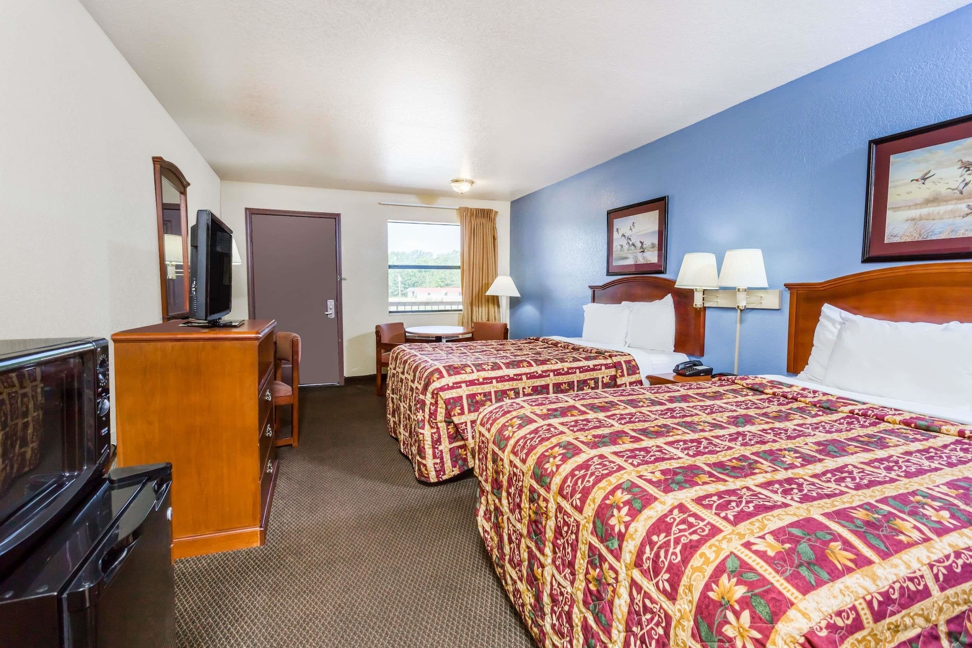 Exterior, 2 Double Beds