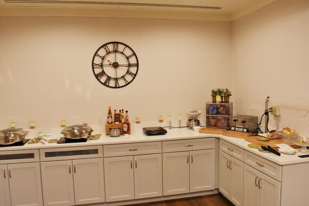 Doubletree By Hilton Helena Downtown 47/55