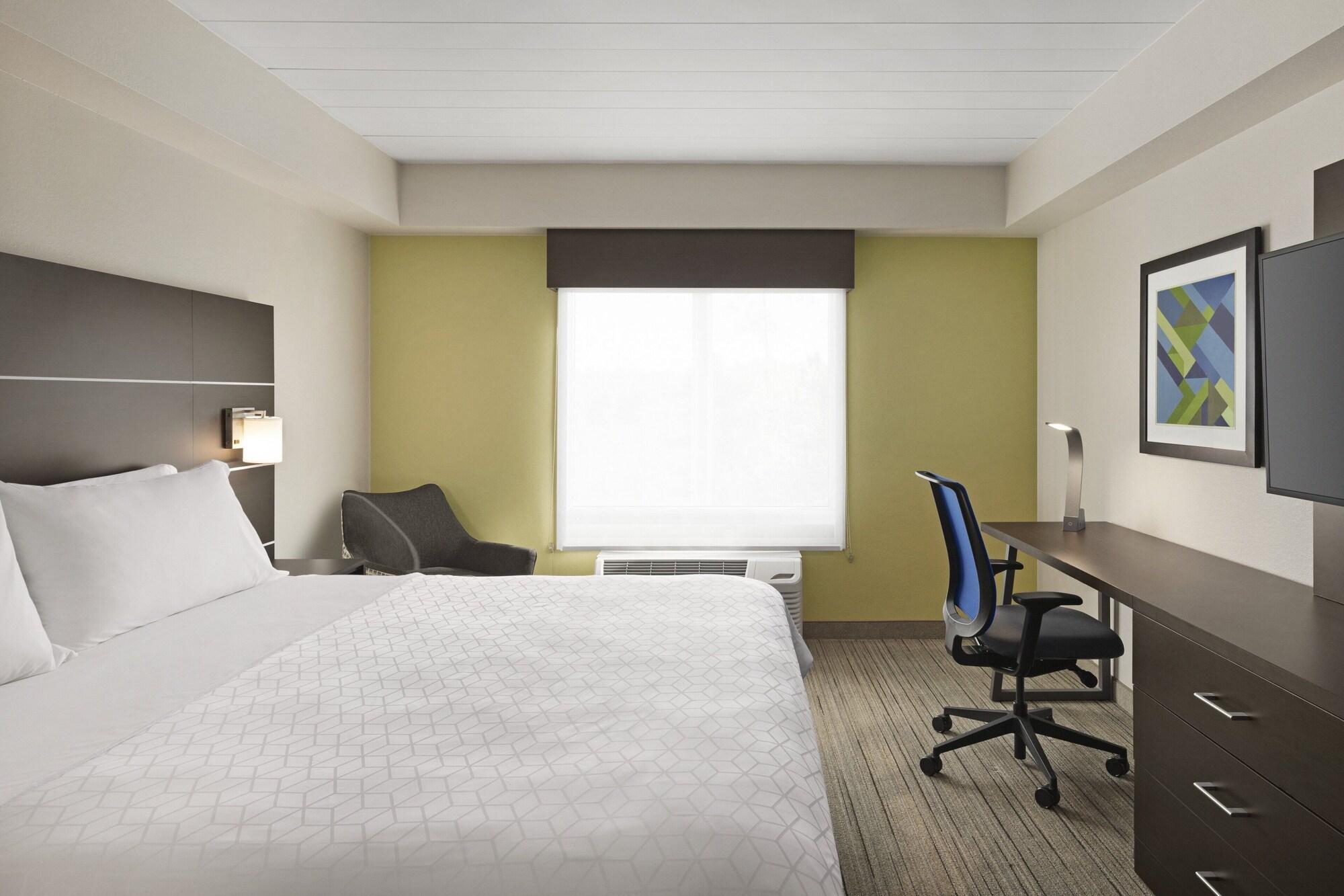 جناح بغرفة نوم واحدة، Holiday Inn Express & Suites Fort Myers East - The Forum 2/5