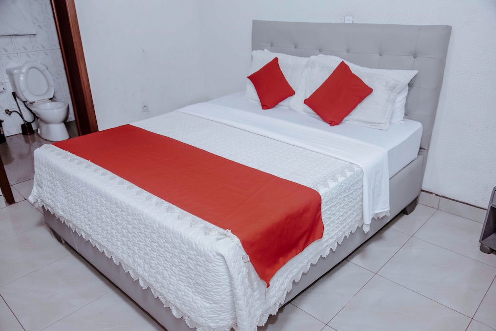 Martin Aviator Hotel 24/70