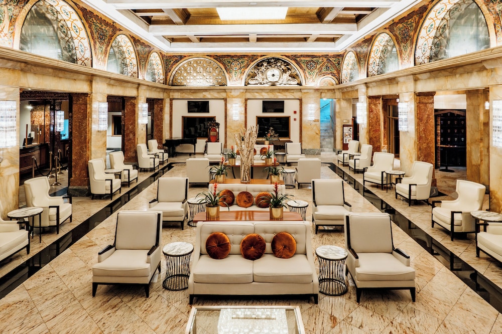 The Congress Plaza Hotel 35/50
