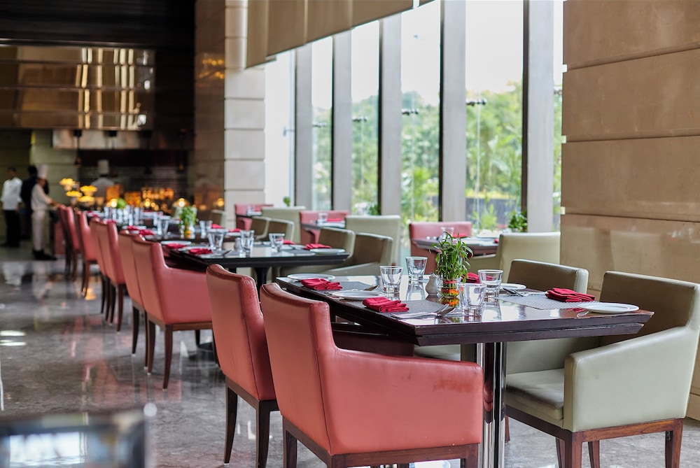 Crowne Plaza Rohini 50/73