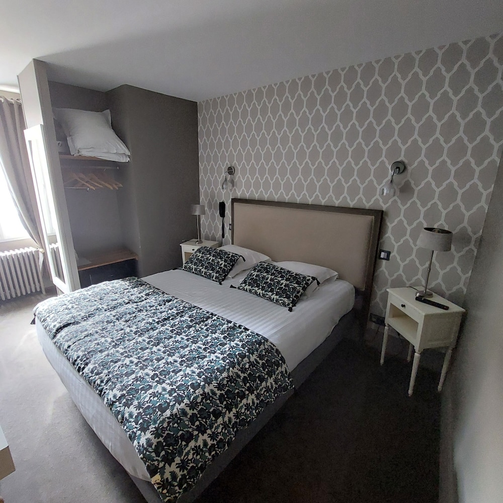 Hotel the Originals Saint Valery Sur Somme La Colonne de Bronze Ex In 23/71