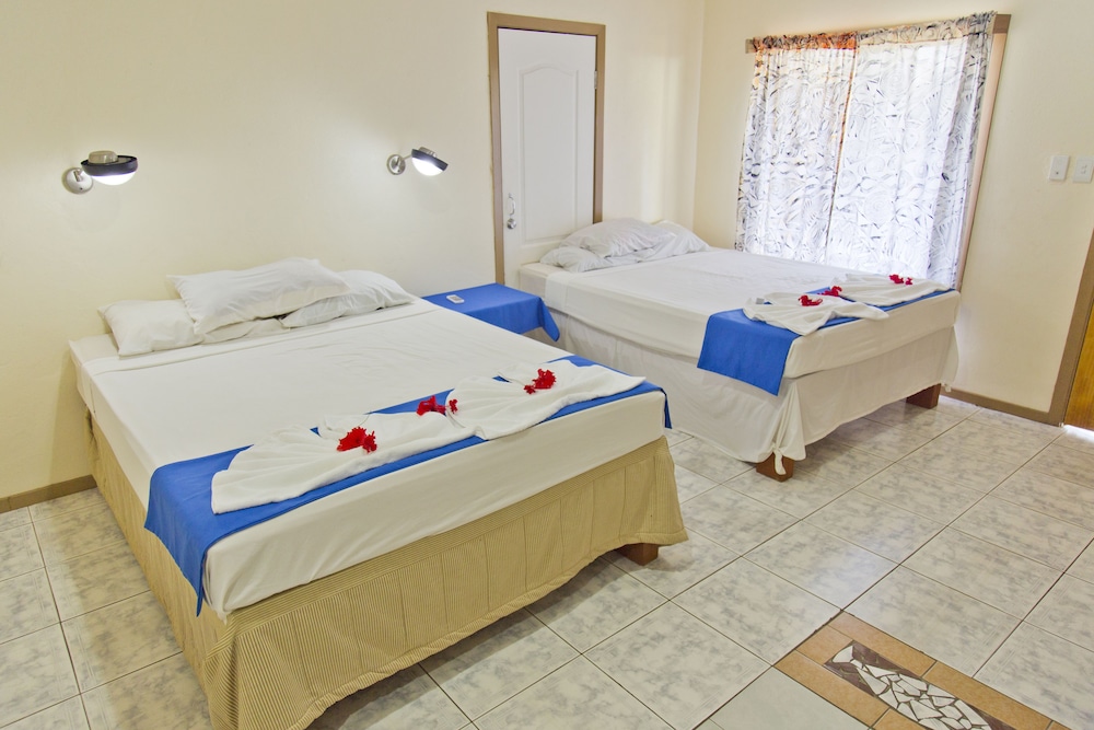 Le Uaina Beach Resort 17/50