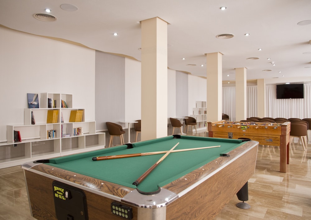 Delfines Hotel & Suites 26/39