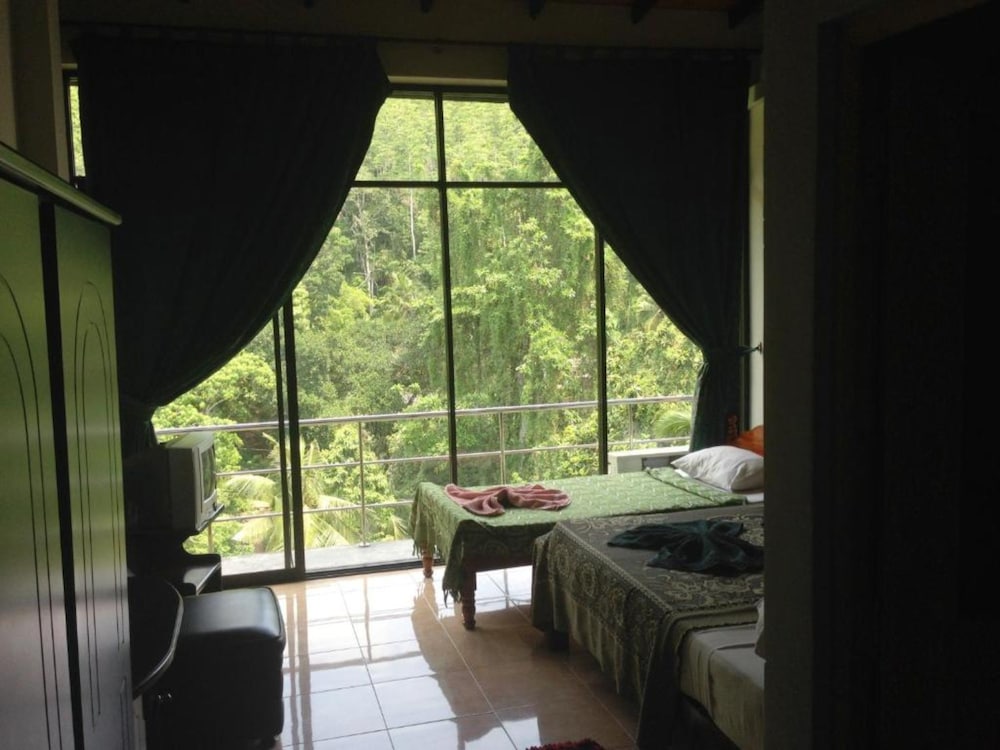 Kandy View Hotel 30/56