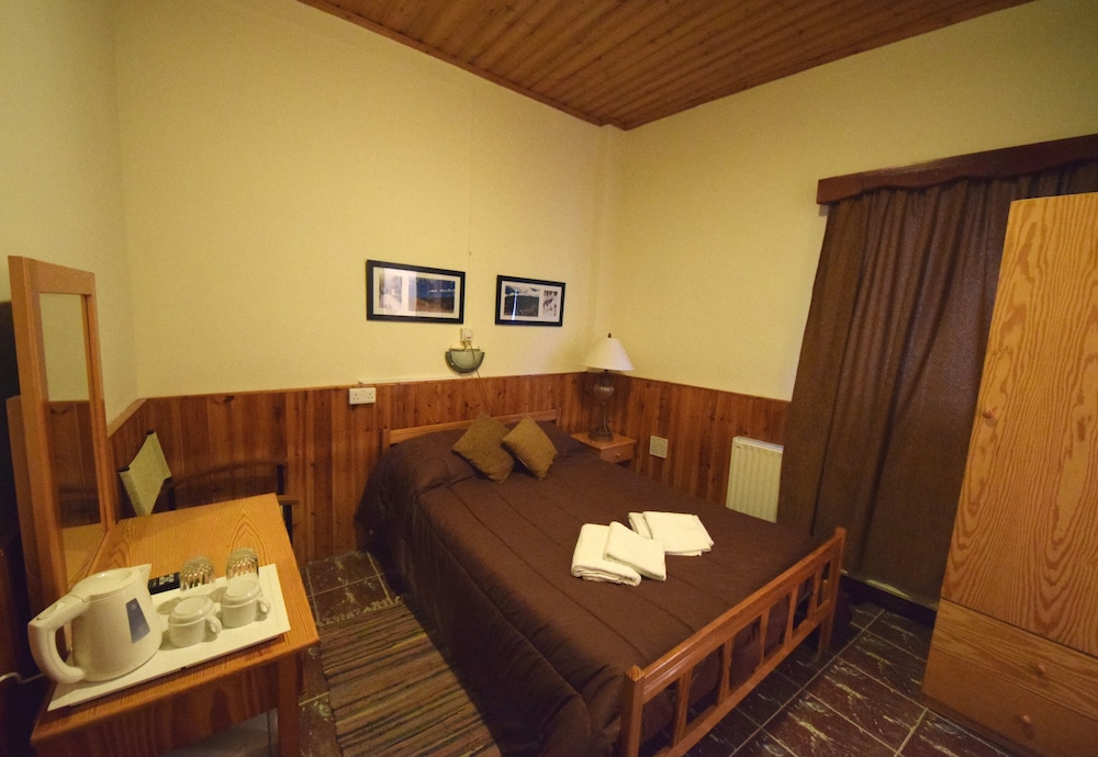 Christys Palace Hotel 28/50
