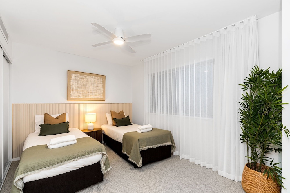 Riverside Holiday Apartments 28/78