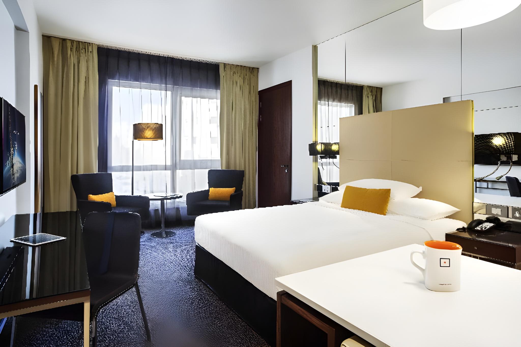 Centro, Double Bed