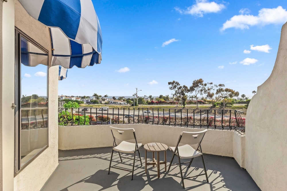 Travelodge by Wyndham San Clemente Beach 45/50