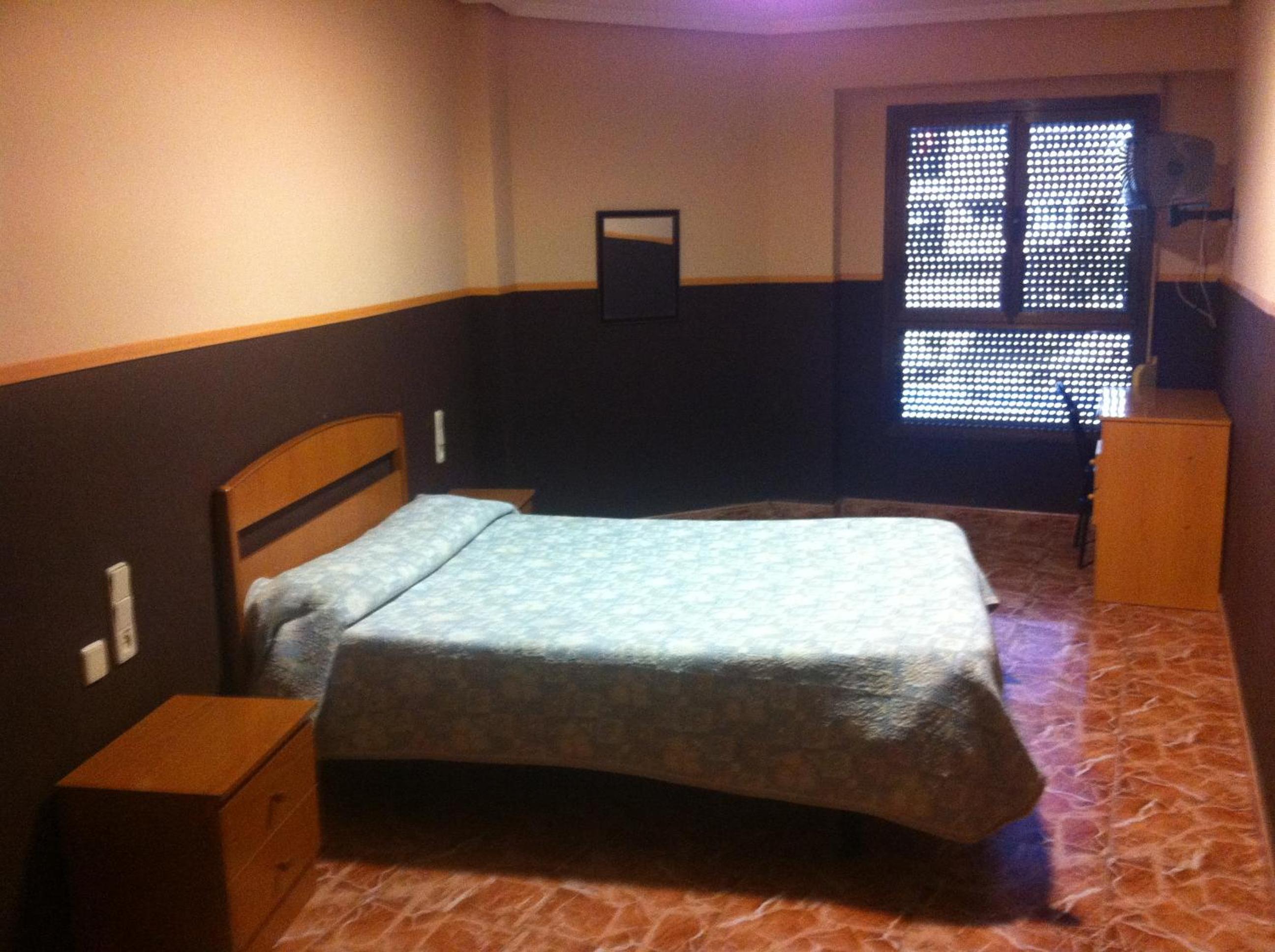 Hotel Manises 9/30