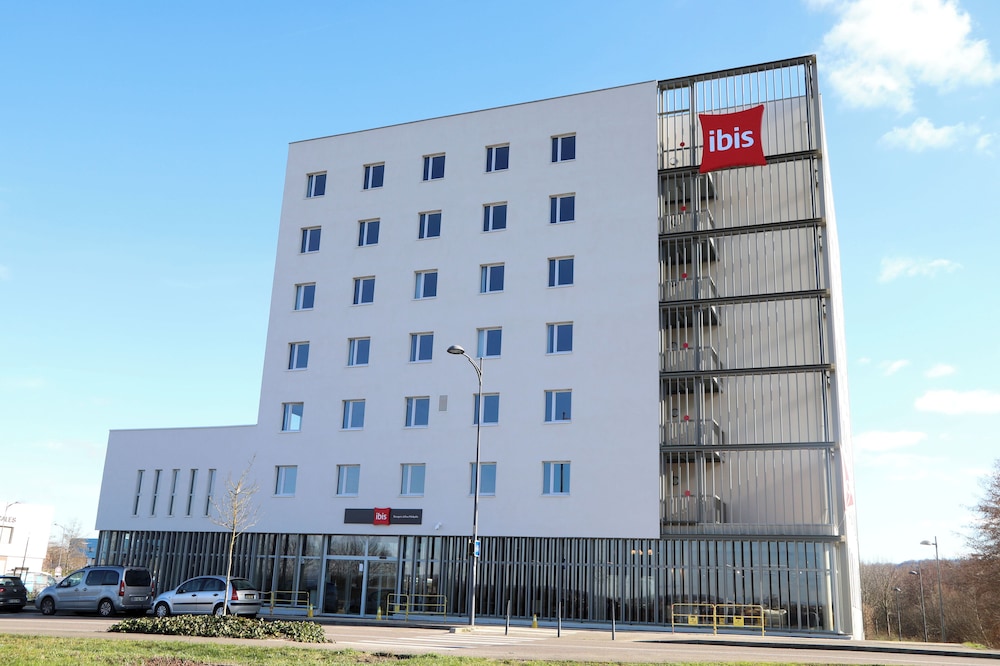 Ibis Bourgoin Jallieu Medipole in BOURGOIN-JALLIEU