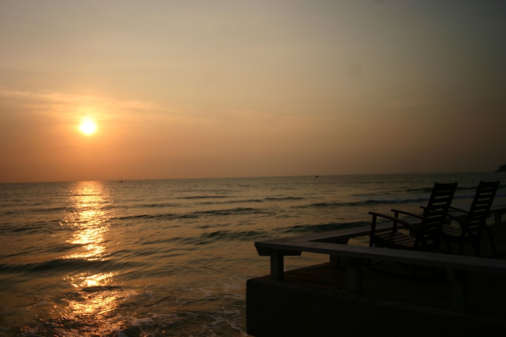 Let's Sea Hua Hin AI Fresco Resort 72/78