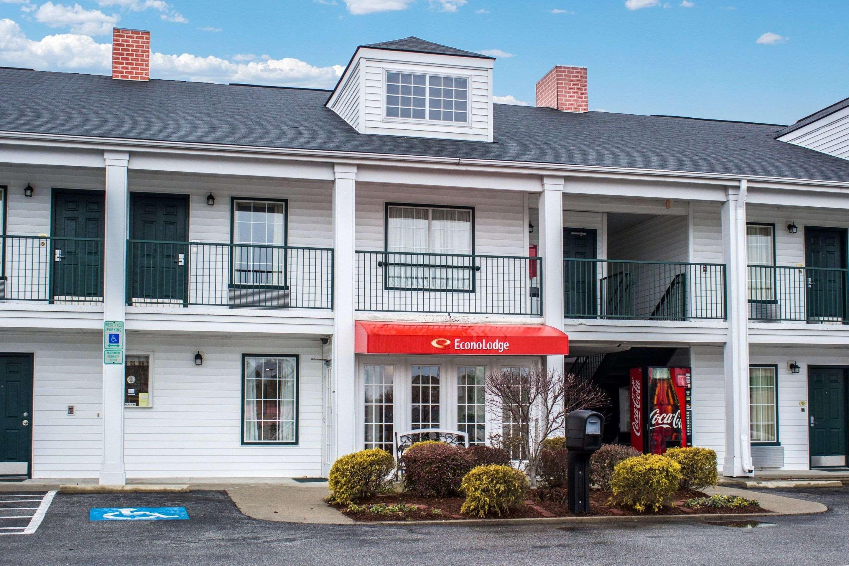 Econo Lodge Greenville near University 2/64