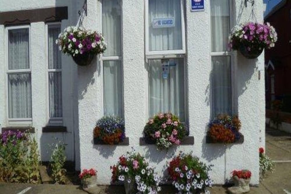 OYO Belvedere Guest House, Great Yarmouth in GREAT YARMOUTH