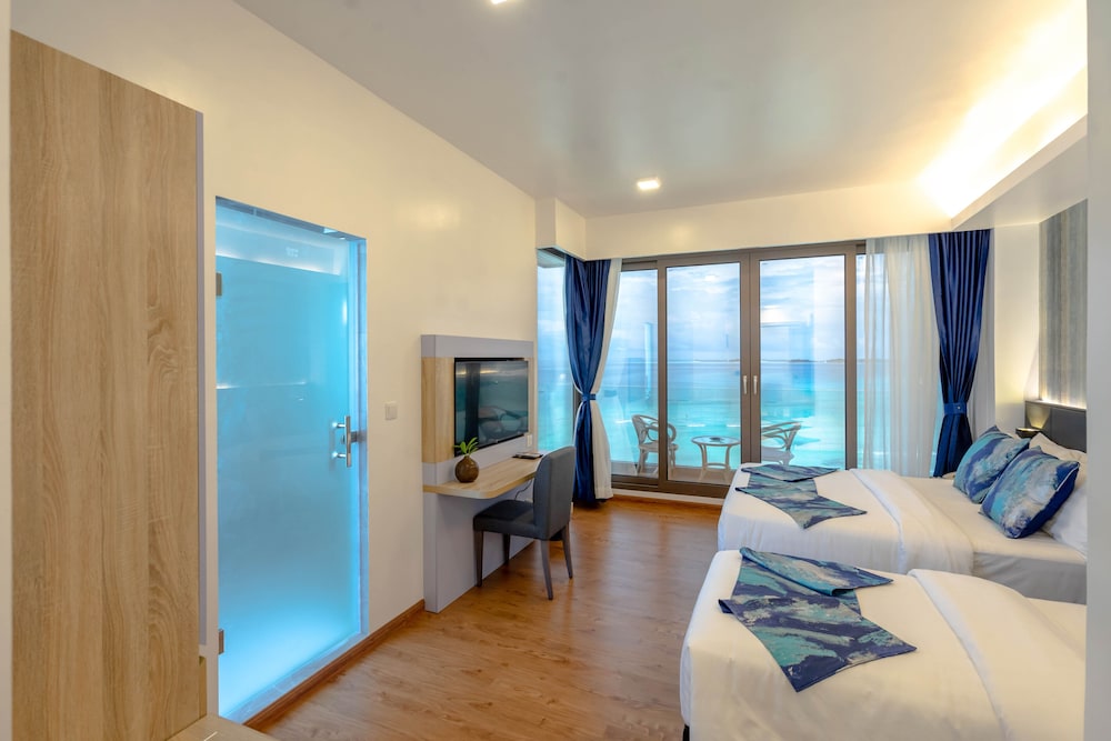 Arena Beach Hotel 16/48