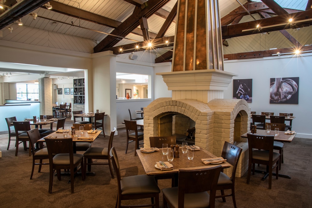 BLUE MOUNTAIN INN 35/50