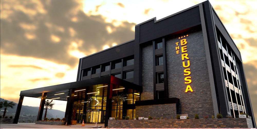THE BERUSSA HOTEL 2/54