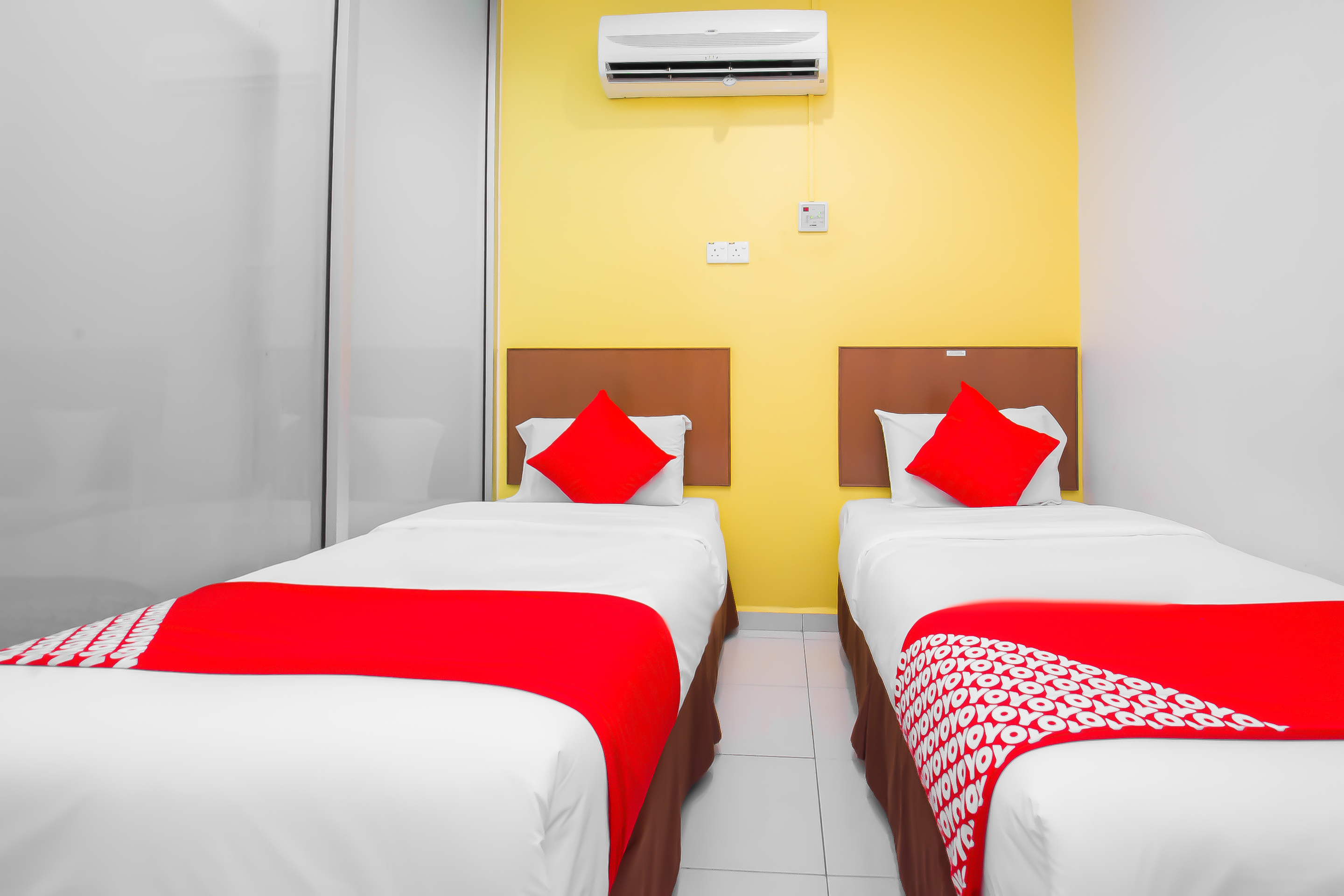 Oyo 582 Hotel Walk Inn 15/32