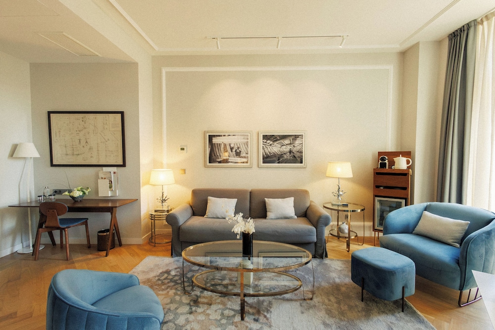 Lasala Plaza Hotel 32/50