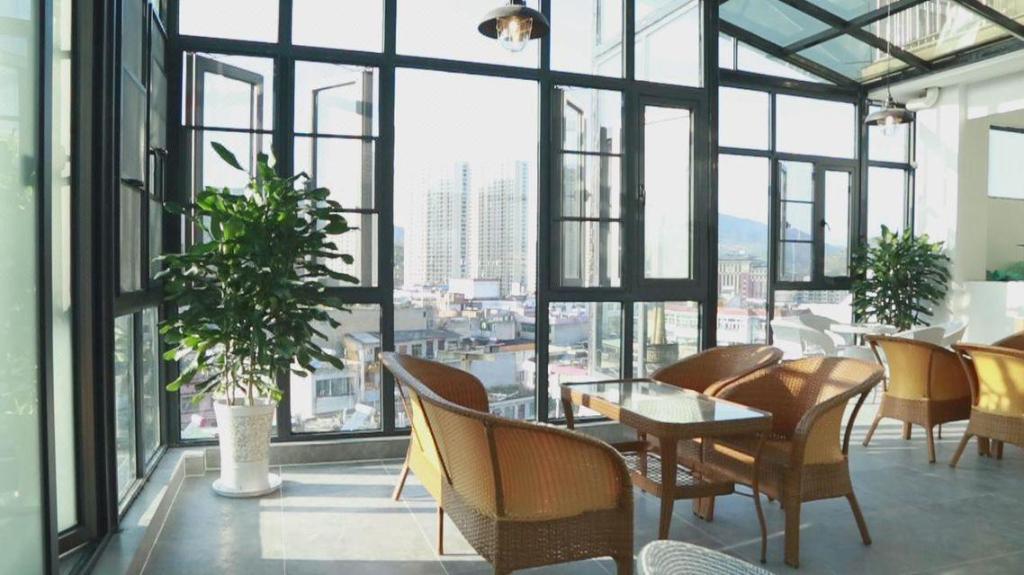 Lano Hotel (Guiding Yongchao Pedestrian Street) 48/54
