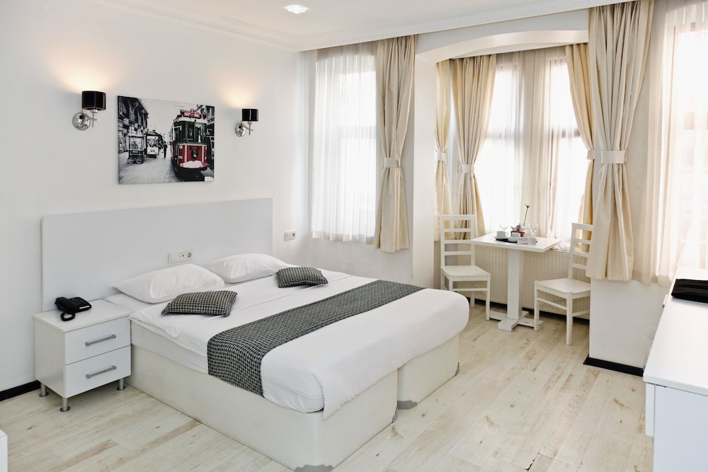 Royal Pera Taksim 17/67