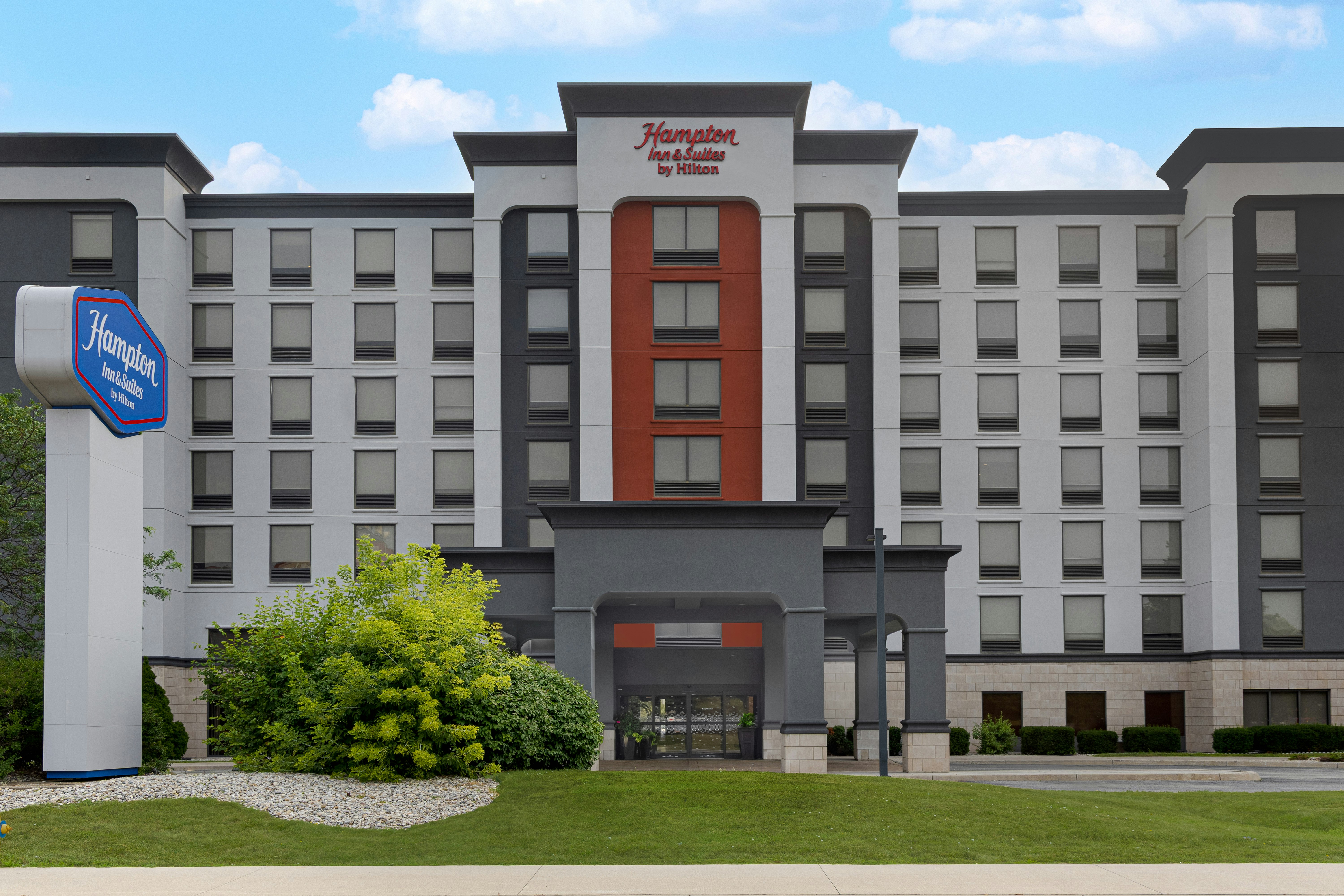 Hampton Inn And Suites By Hilton Windsor 44/44