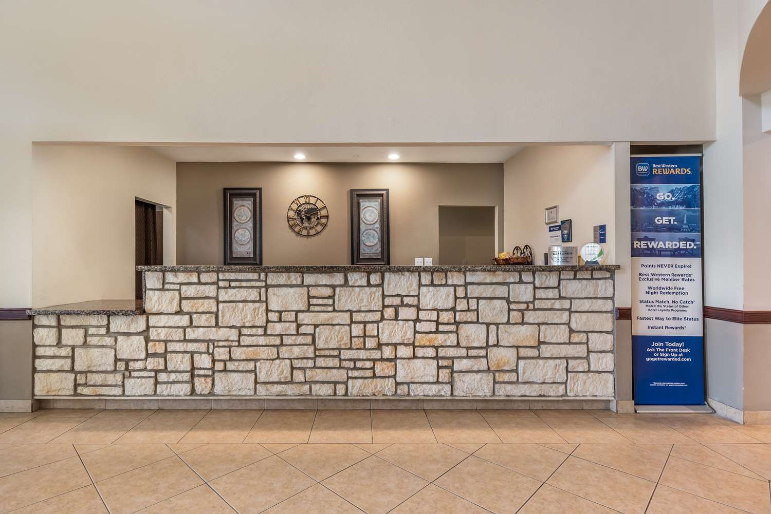 Best Western La Grange Inn & Suites 2/12